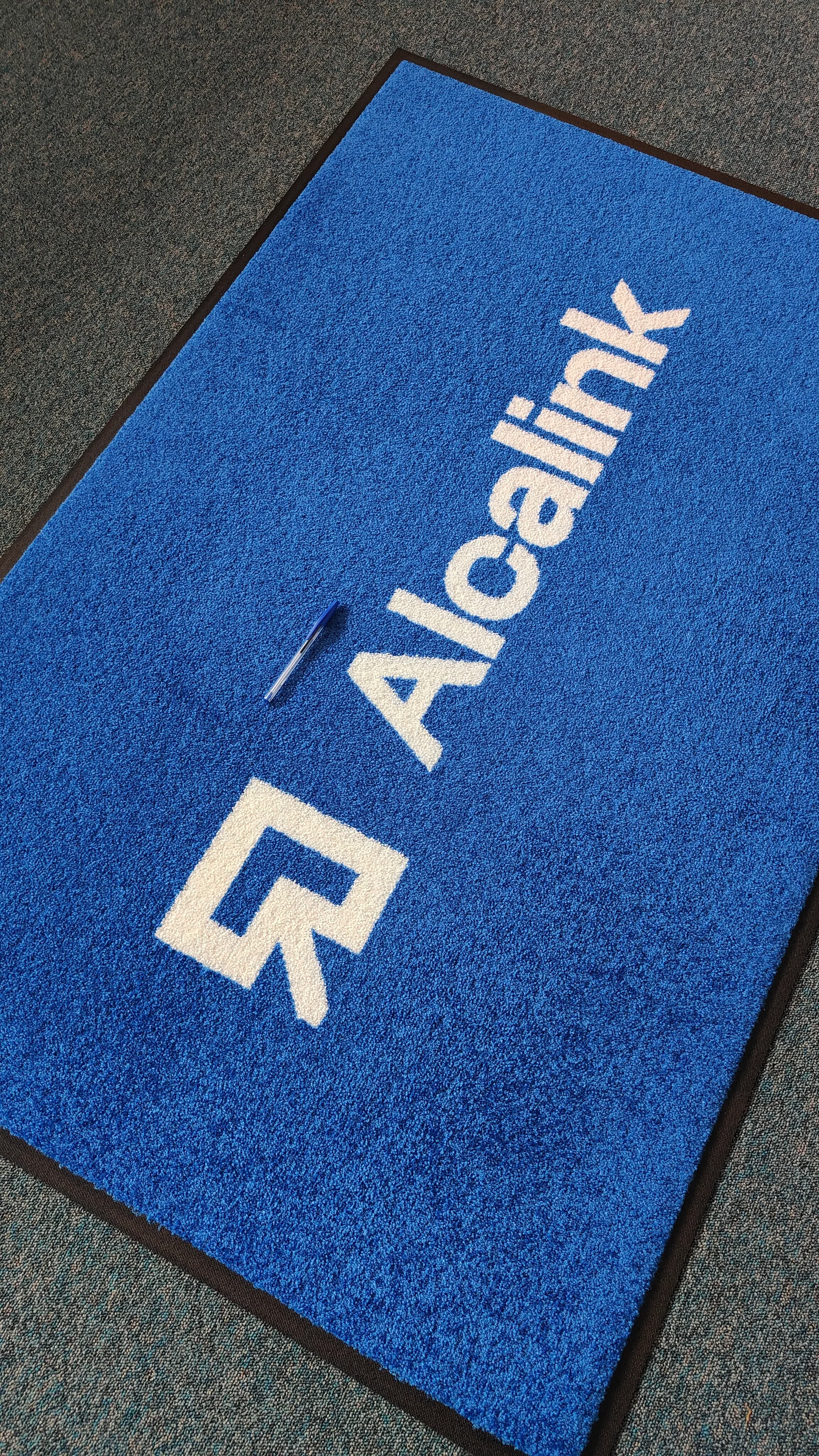 Alfombra personalizada Vegasmat modelo A6 Prime